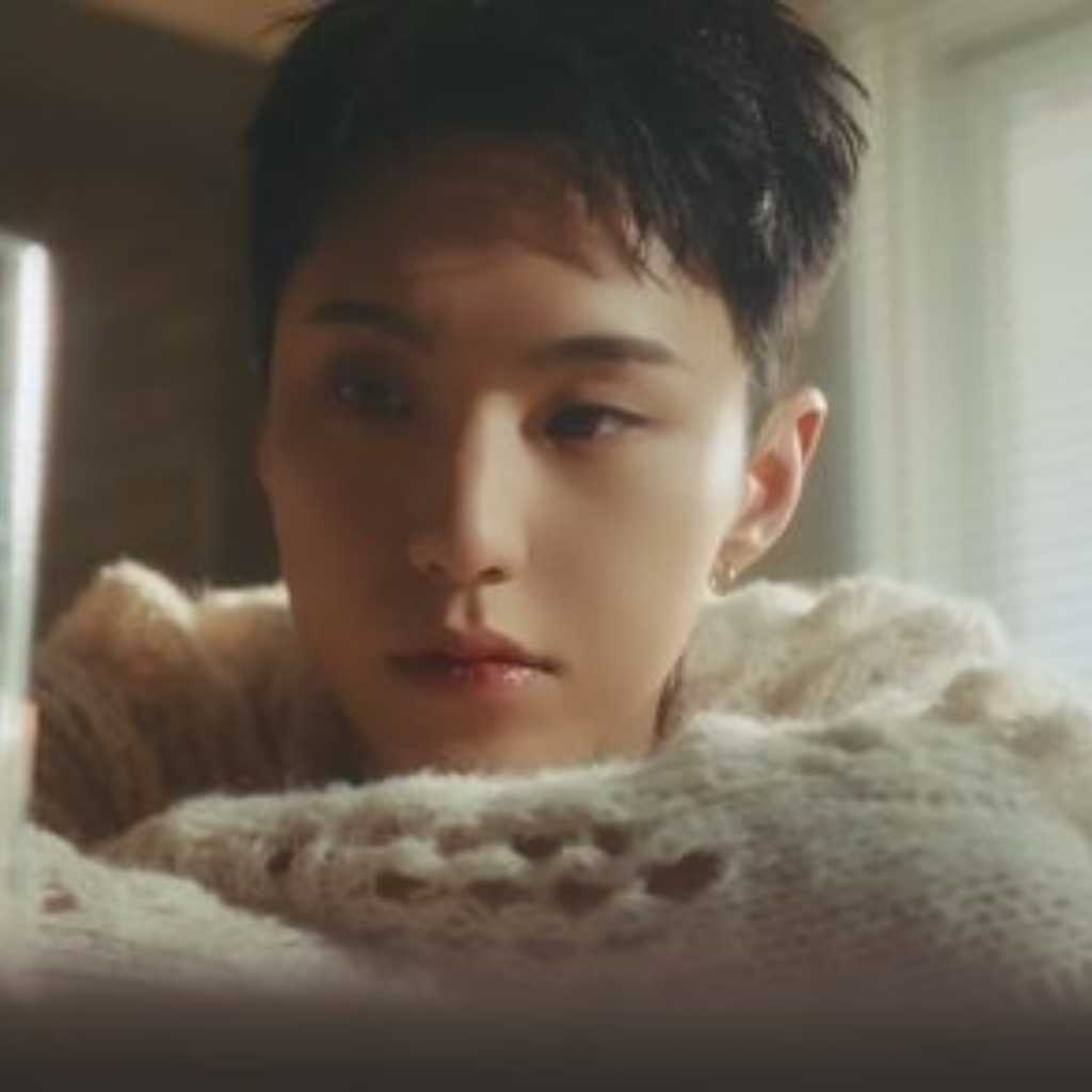 SEVENTEEN ホシ、誕生日を迎え自作曲「I Want You Back」をサプライズ公開！“とても大切にしている歌”
