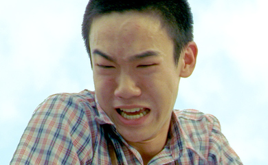 ユ・ヨンソク、幼さ残るデビュー作の場面写真が公開!鬼才パク・チャヌク監督が世界を震撼させた「オールド・ボーイ」4Kリマスター版が5月6日(金)より劇場公開