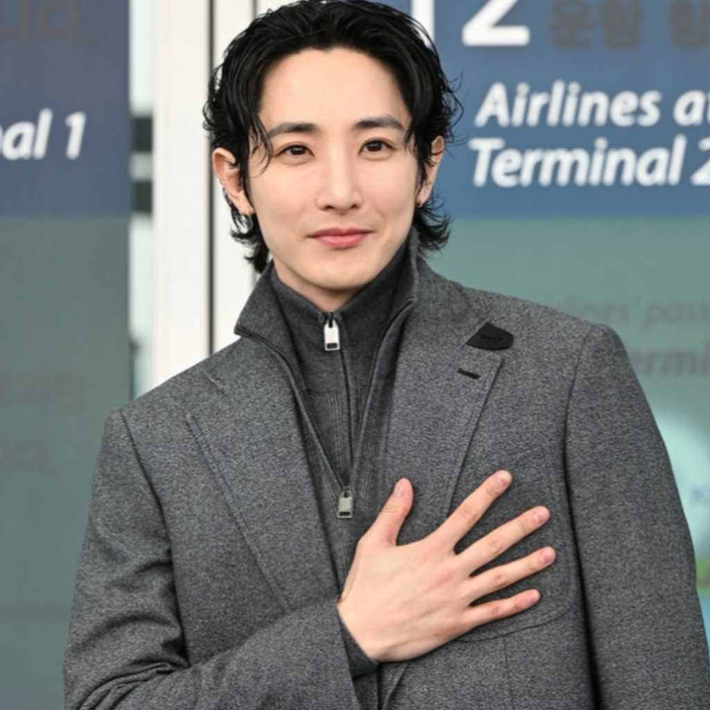 【PHOTO】イ・スヒョク、海外スケジュールのため出国（動画あり）