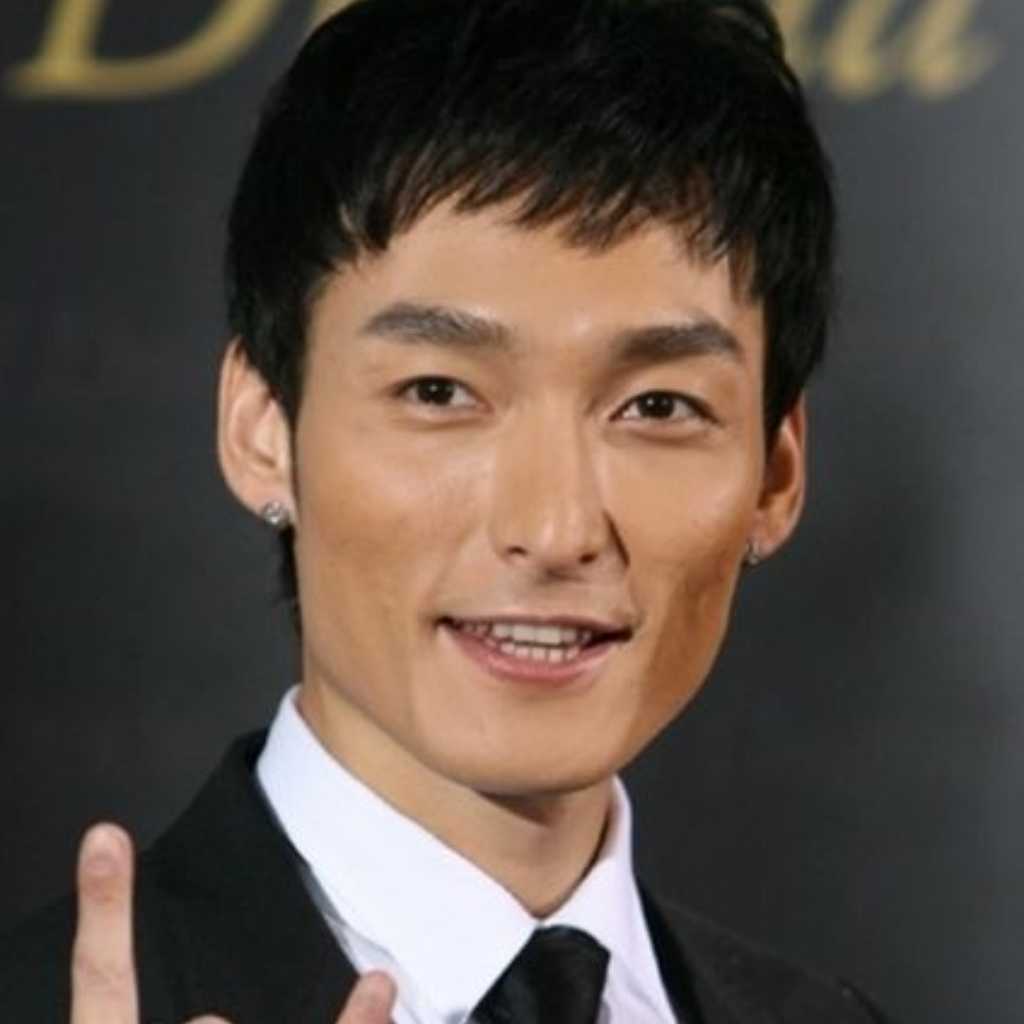 草なぎ剛、第1子誕生を報告！韓国メディアも続々と報道
