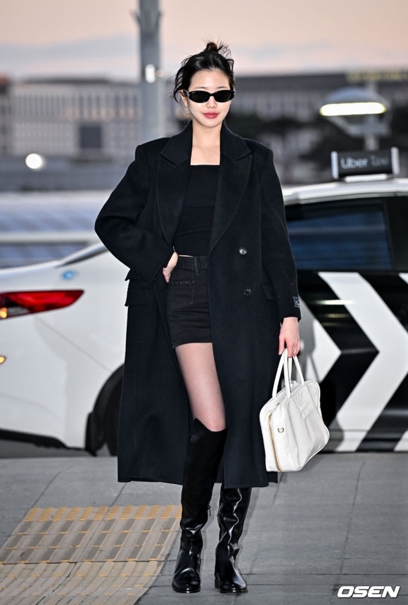 PHOTO】IVE ウォニョン「2024 Asia Artist Awards」のためタイへ出国