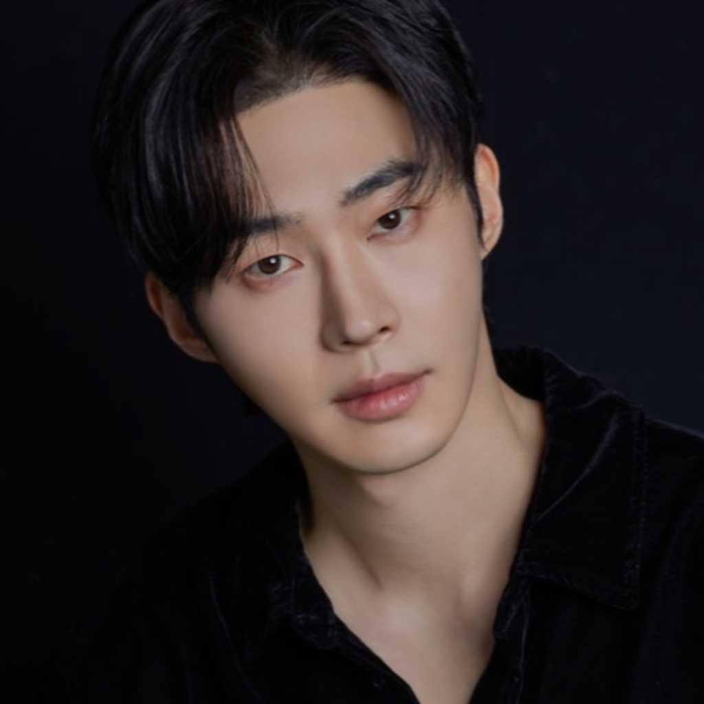 「テプン商事」ム・ジンソン“2PM ジュノから唇がセクシーだと褒められた”