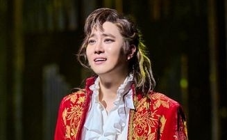 EXO スホ、ミュージカル「モーツァルト！」終了の感想を語る“舞台に立つ瞬間が本当に幸せだった”