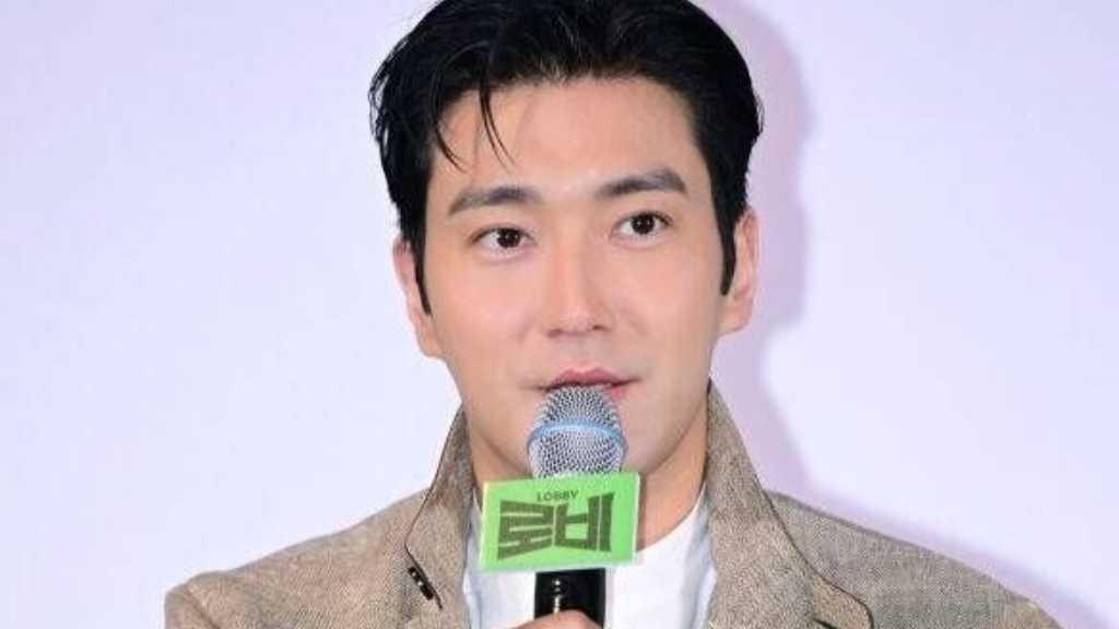 SUPER JUNIOR シウォン、銃撃で死去した米活動家チャーリー・カーク氏を追悼