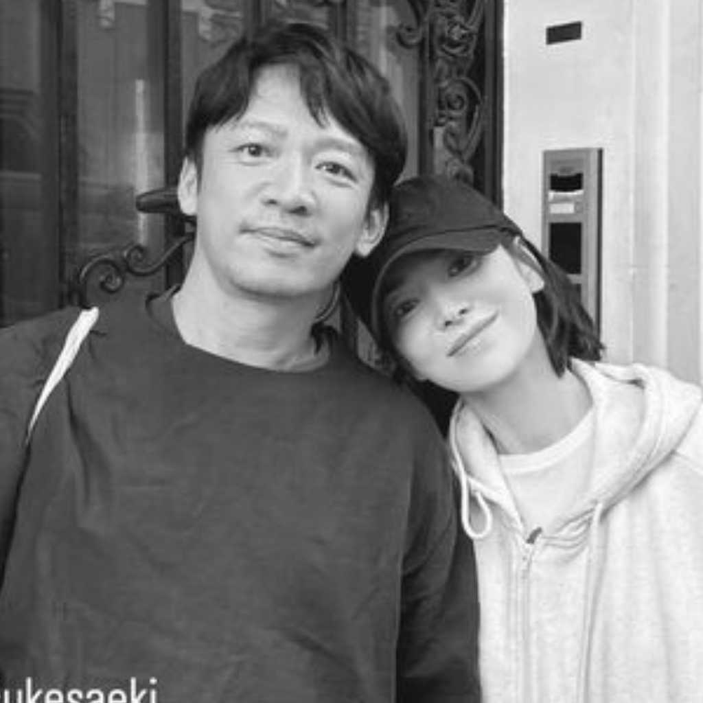 ソン・ヘギョ、日本の有名メイクアップアーティストとの密着2ショットを公開！