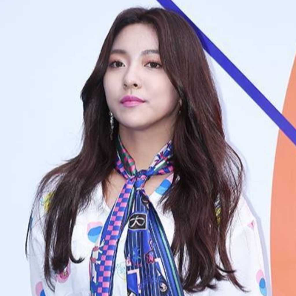 f(x) ルナ、ソルリさんや親友を亡くした辛さを吐露も「5年間体調不良…歌手を諦めようとした」