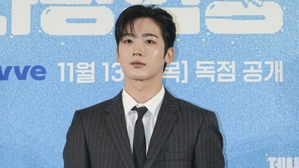 WEi キム・ヨハン、新ドラマ「第4次恋愛革命 ~出会いはエラー:恋はアップデート~」で演じるキャラクターとのシンクロ率は?