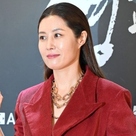 【PHOTO】ムン・ソリ＆ソル・ギョングら「第41回韓国映画評論家協会賞」レッドカーペットに登場