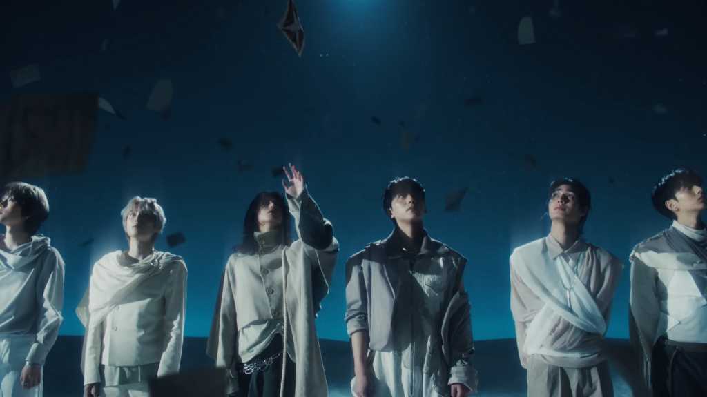 Xdinary Heroes、タイトル曲「Voyager」MV公開…未知の空間でバンド演奏をする姿に注目