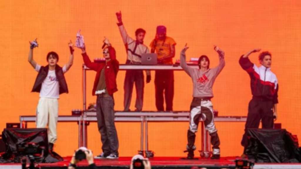 CORTIS「ロラパルーザ シカゴ」でジューシー・Jとコラボ曲のステージ初披露！約5万人の観客が熱狂