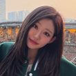 KISS OF LIFEのJULIE、近況写真を公開…細いウエストに驚き