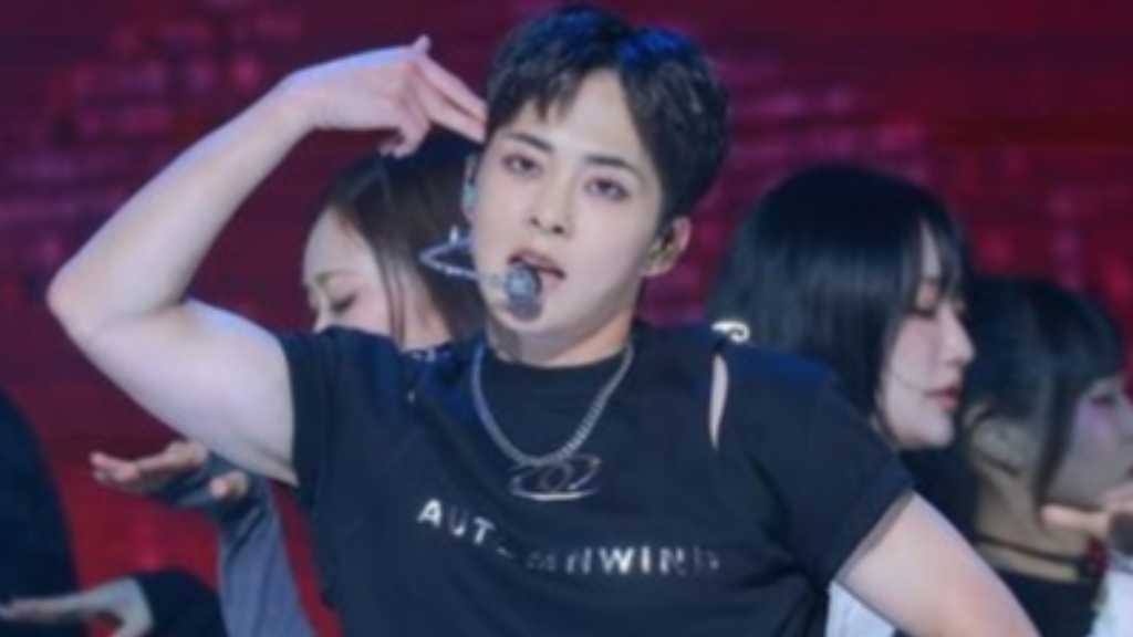 EXO シウミン、来月リリースの新曲を初披露！ファンコンサートのアンコール公演が成功裏に終了