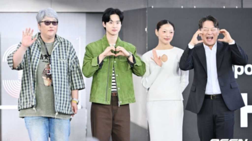 【PHOTO】チャン・ドンユン＆イ・エルら、ドラマ「カマキリ」舞台挨拶に出席