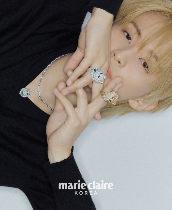 NCT マーク、高級ジュエリーを身に着け…グラビアで魅惑的な
