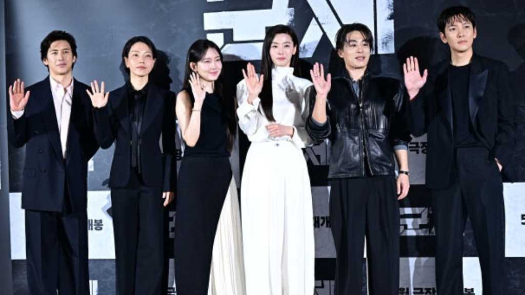 チョン・ジヒョン、11年ぶりにスクリーン復帰！映画「群体」への愛情明かす“監督の大ファンだった”