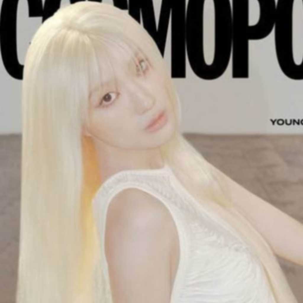 キム・ヘユン、ブロンドヘアに大胆イメチェン!女神のようなビジュアルに視線釘付け