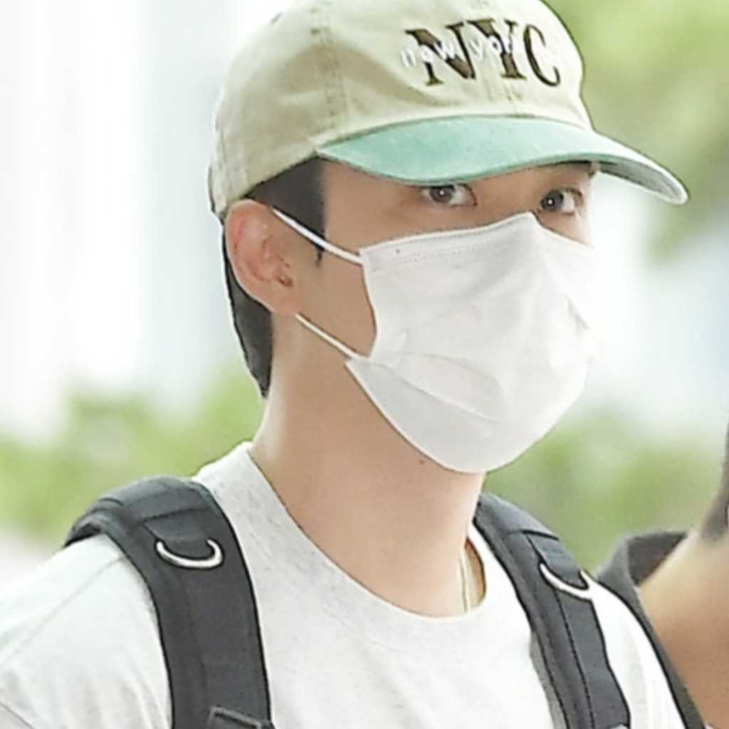 【PHOTO】EXO ディオ、アジアツアーのためマレーシアへ出国（動画あり）