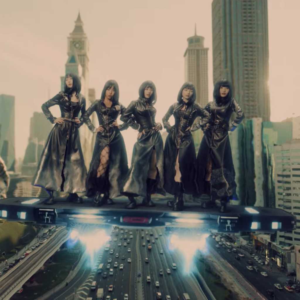 X:IN、タイトル曲「Dazzle Flash」MV公開…強烈なビジュアル＆近未来的な演出に注目