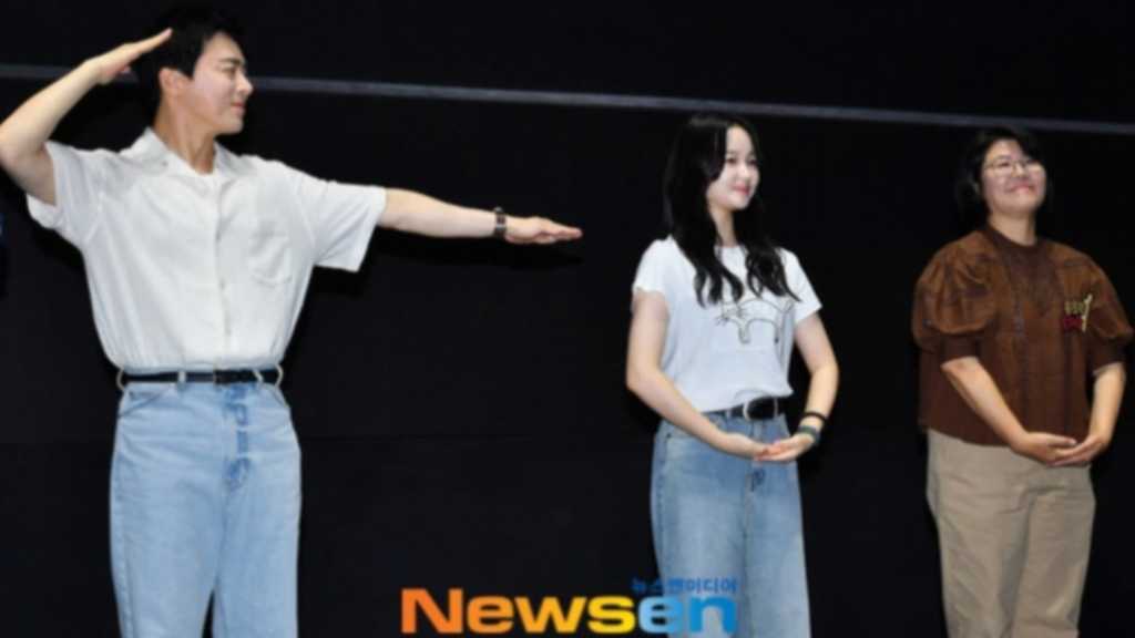 【PHOTO】チョ・ジョンソク＆チェ・ユリら、映画「ゾンビになってしまった私の娘」舞台挨拶に出席