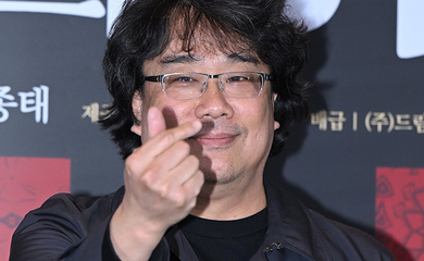 【PHOTO】ポン・ジュノ監督＆イ・ジョンウン＆キム・ユンソクら、映画「不滅の女」VIP試写会に出席