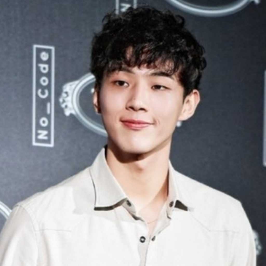 俳優ジス、過去に同じ事務所だったキム・スヒョンに言及…親交に関する質問に回答