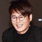 【PHOTO】シン・スンフン「2019 MAMA」のため日本へ出国…スタイリッシュなコーデ(動画あり)