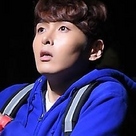 【PHOTO】SUPER JUNIOR リョウクからキム・スロまで、演劇「夜中に犬に起こった奇妙な事件」プレスコールに出席