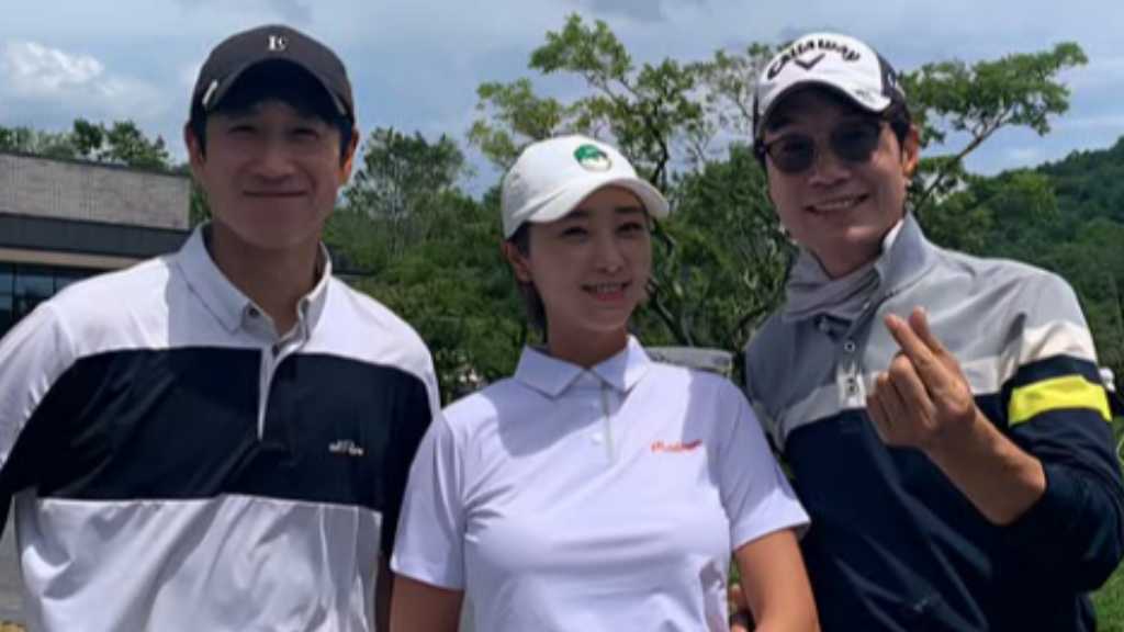 コ・ウンビョル、ソン・ヨンギュさんを追悼…イ・ソンギュンさんと3人で撮った写真も