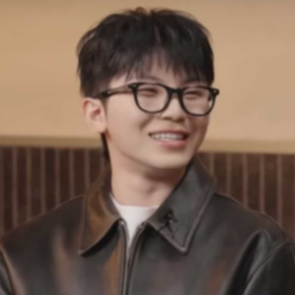 SEVENTEEN ウジ、曲作業について語る「突然自分のデモ曲でデビューすることに」（動画あり）