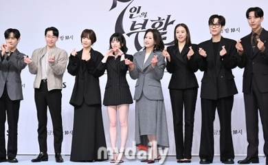 ファン・ジョンウム、離婚発表後初めて報道陣の前に…新ドラマ「7人の脱出 season2」記者会見で心境明かす