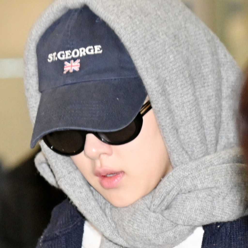 【PHOTO】BLACKPINK ロゼ、海外スケジュールを終えて韓国に到着