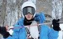 女優シン・ダウン、日本でスキー旅行を満喫…お茶目なポーズで記念撮影