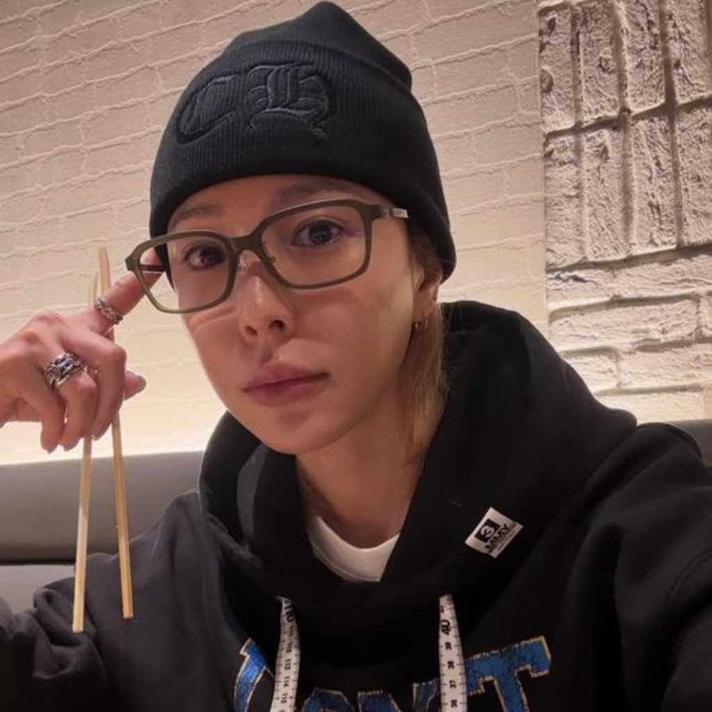 BoA、SM退社後初めての近況報告…笑顔の写真に注目