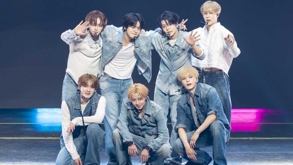 ALPHA DRIVE ONE「The Performance」で日本初歌唱の「Chains」を含む全4曲を披露!圧巻のパフォーマンスで会場を魅了