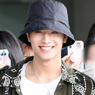 【PHOTO】「BOYS PLANET」出演ワン・ツーハオ、東京ファンミーティングを終えて韓国へ…明るい笑顔（動画あり）