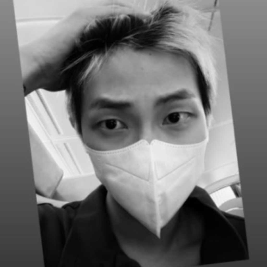 BTSのRM、完全体でのカムバック控え…SNSで近況報告「4年ぶりに再び営業します」