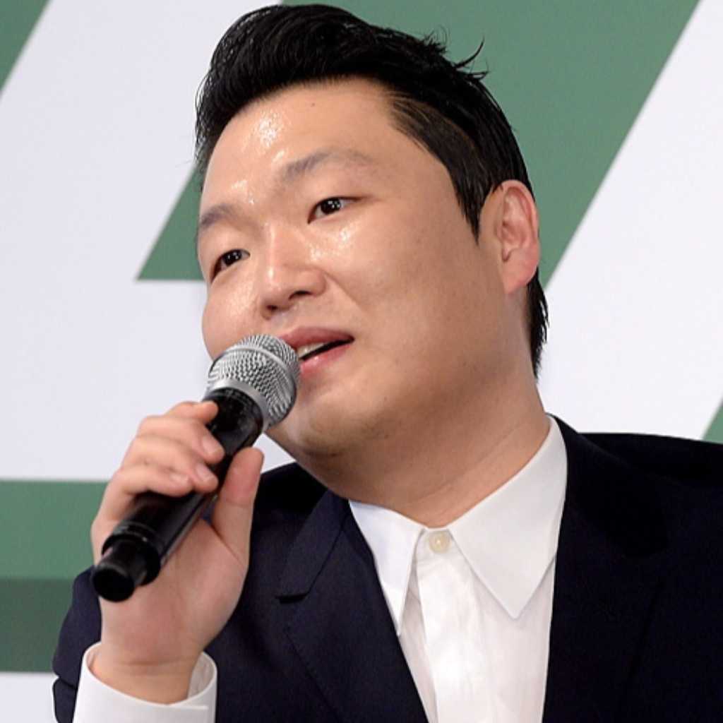 PSY、延世大学が名誉卒業証書を授与…K-POPのグローバル化を牽引した功績を評価