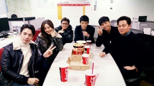 今日の恋愛 舞台挨拶の控室をキャッチ イ スンギからイ ソジンまで Kstyle