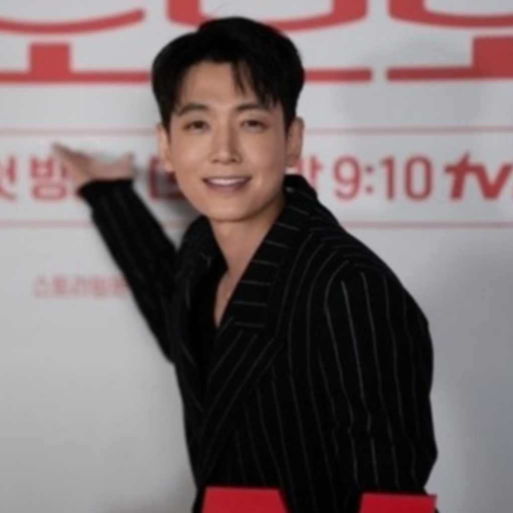 チョン・ギョンホ、少女時代 スヨンとの結婚を連想させる質問に大慌て！？発言に注目