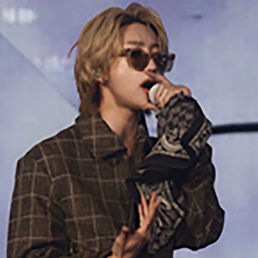 SEVENTEEN ディエイト、ワールドツアーの香港公演で「ルイ・ヴィトン」のアイテムを着用