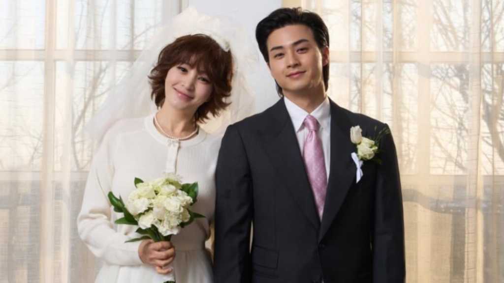 キム・ヘス＆キム・ジフン、まるで本物の夫婦！？甘々なウエディング写真を公開…手繋ぎショットも