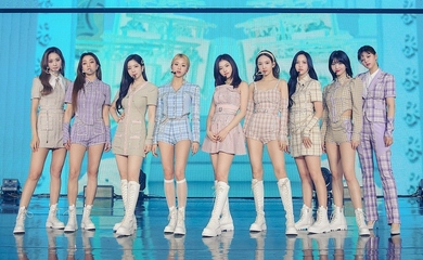 Twice 日本ファンとのオンラインコンサートで輝くステージを披露 5月のニューシングル発売もサプライズ発表 Kstyle