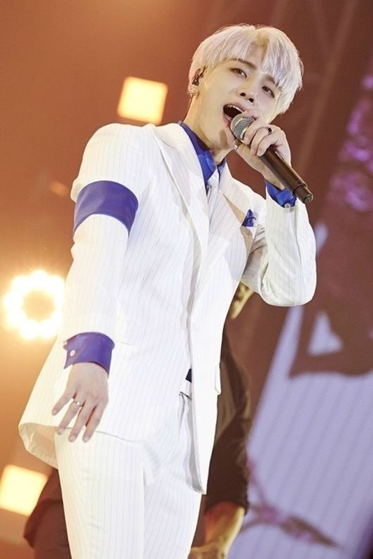 SHINee ジョンヒョン INSPIRED ブレスレット 最終値下げ SHINee シャイニー ジョンヒョン INSPIRED