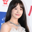 【PHOTO】少女時代 ユナ＆IU＆キム・ヘスら「第43回青龍映画賞」レッドカーペットに登場（動画あり）