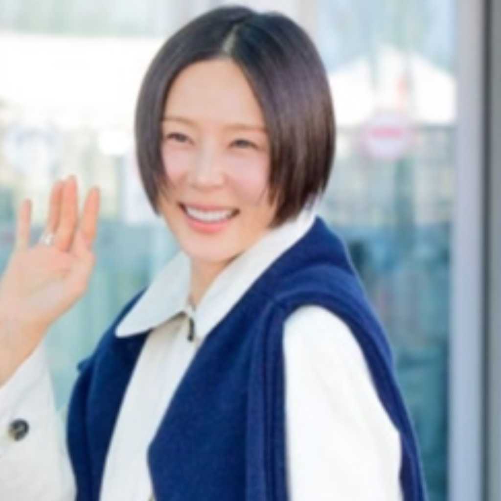 【PHOTO】キム・ナヨン、海外スケジュールのため出国
