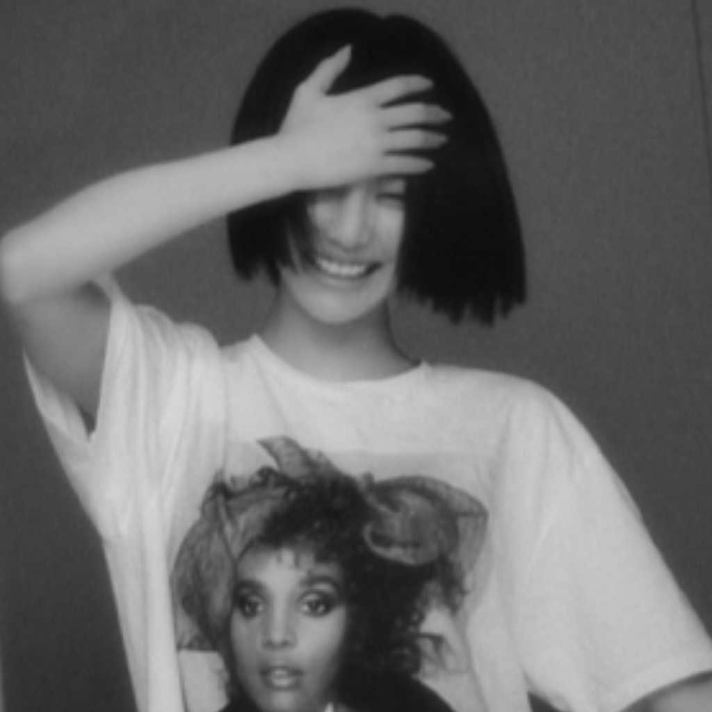 aespaのNINGNING、ショートヘアに大胆イメチェン!洗練された雰囲気にファンから好反応