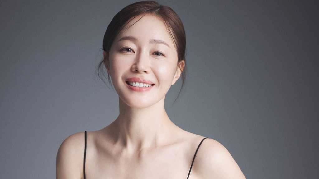 オム・ジウォン、日本で転倒事故により骨折…帰国後に手術も「復帰を目標にリハビリ中」