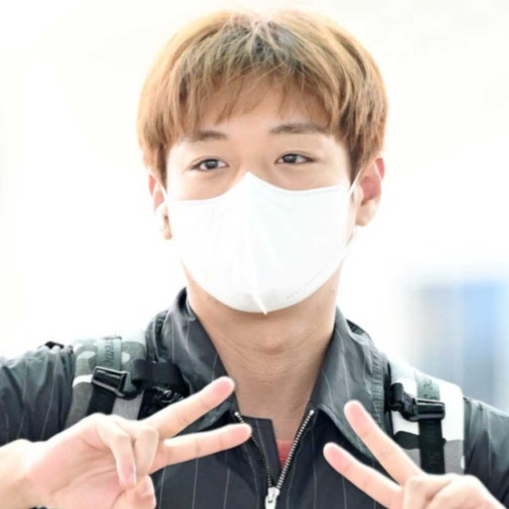 【PHOTO】Wanna One出身パク・ジフン、ファンコンサートのためタイへ出国(動画あり)