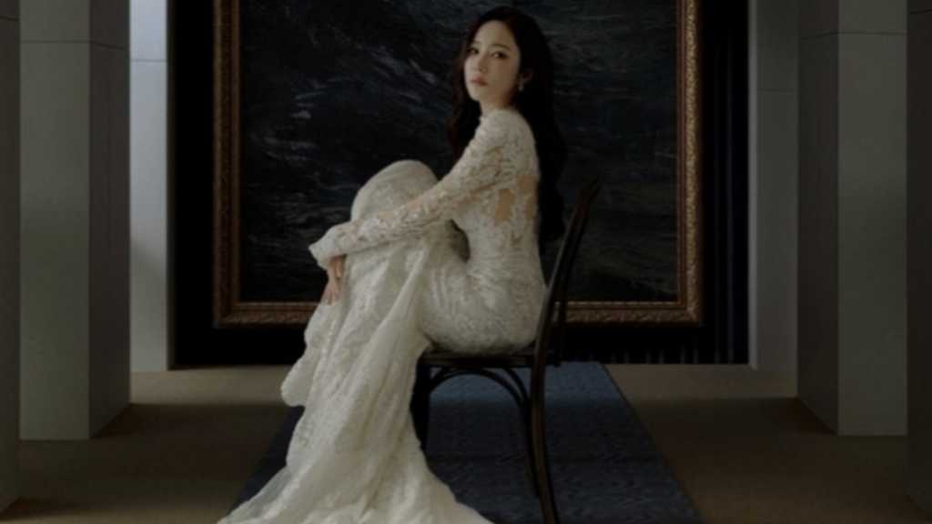 パク・ミニョン主演の新ドラマ「セイレーン」美術作品のようなポスターを公開