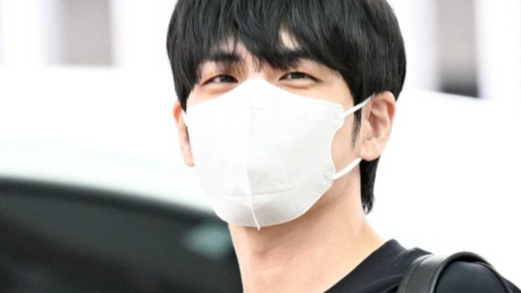 【PHOTO】DAY6 ウォンピル、海外スケジュールのため出国
